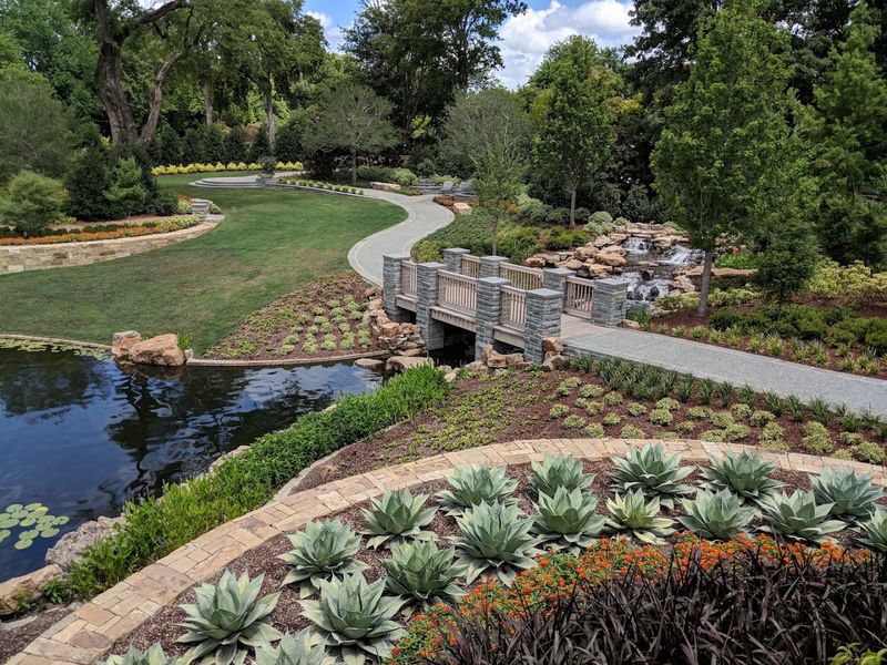 The Dallas Arboretum and Botanical Garden (Dallas) The Dallas Arboretum and Botanical Garden (Dallas)