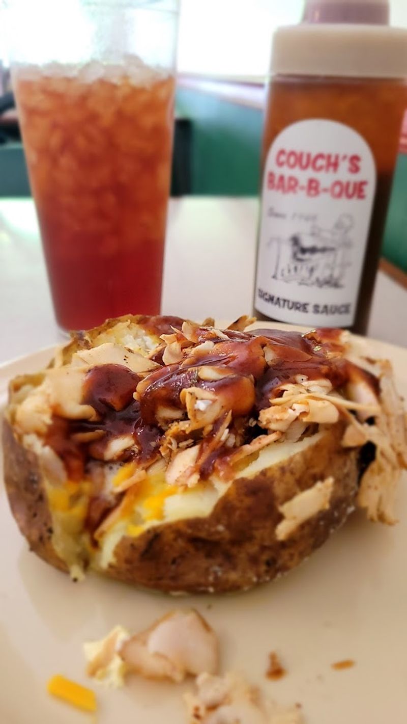 The Famous Couch Potato Brings Serious Comfort Food Energy