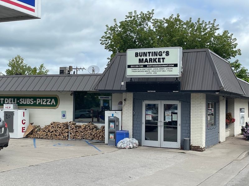 The Food Stop That Changes the Whole Detour The Food Stop That Changes the Whole Detour