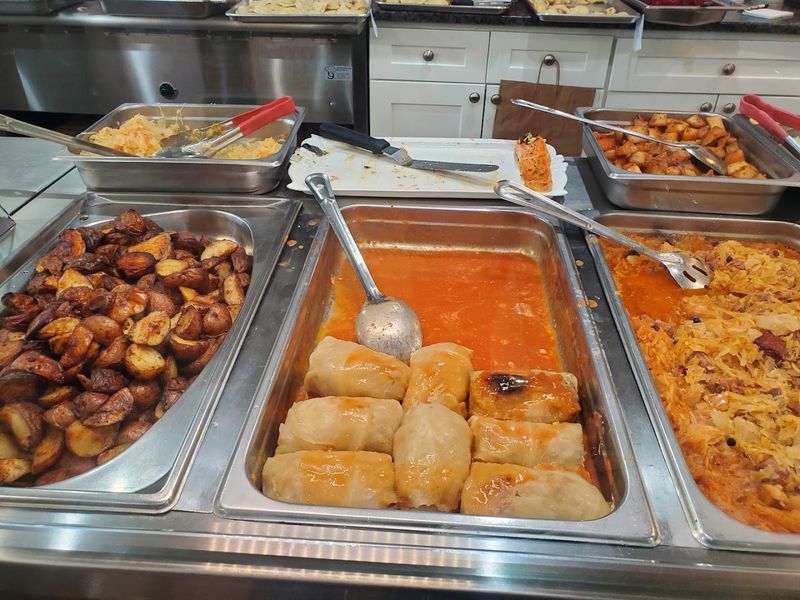 The Freshly Stocked Hot Bar Rewards Customers Who Arrive Early