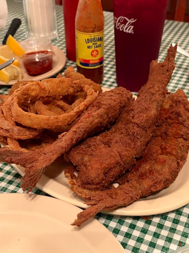 The Fried Catfish Locals Keep Recommending