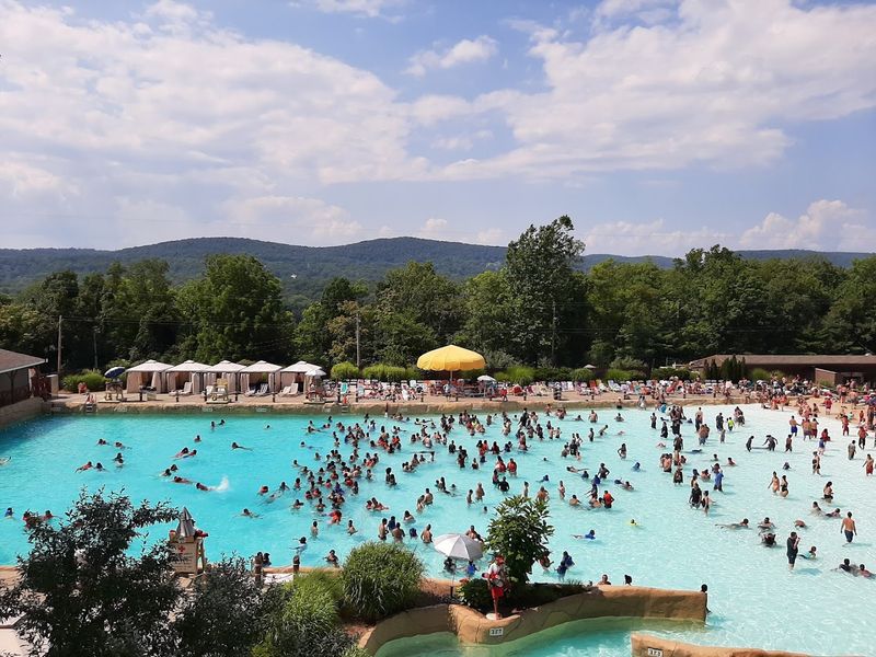 The High Tide Wavepool Brings Four-Foot Waves to the Mountains The High Tide Wavepool Brings Four-Foot Waves to the Mountains