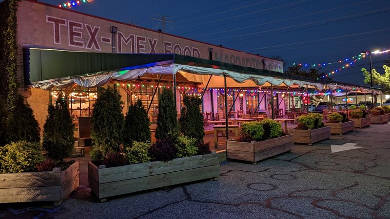 The Iselin Tex-Mex Landmark Where a Long Wait Is Part of the Experience The Iselin Tex-Mex Landmark Where a Long Wait Is Part of the Experience