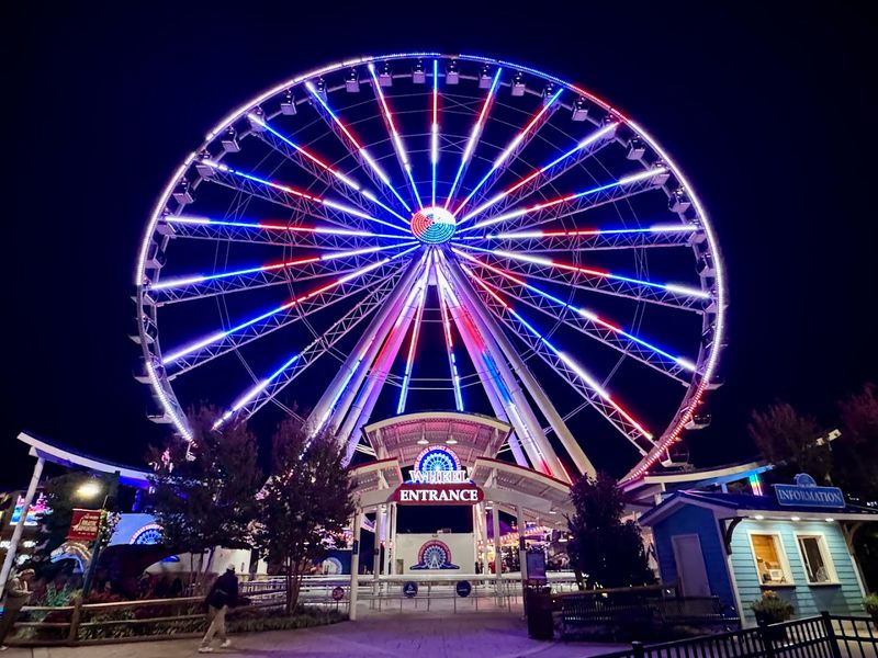 The Island's Arcade and Old-School Attractions – Pigeon Forge The Island's Arcade and Old-School Attractions – Pigeon Forge