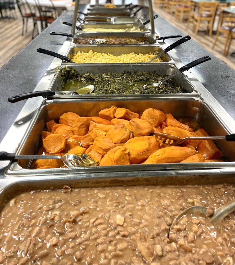 The Kind of Tennessee Buffet Stop That Makes You Want to Come Back Hungry