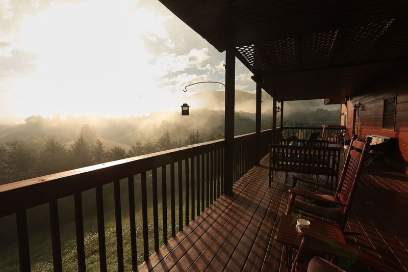 The Lodge Feels Peaceful Without Feeling Too Remote The Lodge Feels Peaceful Without Feeling Too Remote