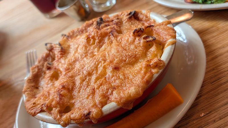 The Mac And Cheese That Earns the Drive The Mac And Cheese That Earns the Drive
