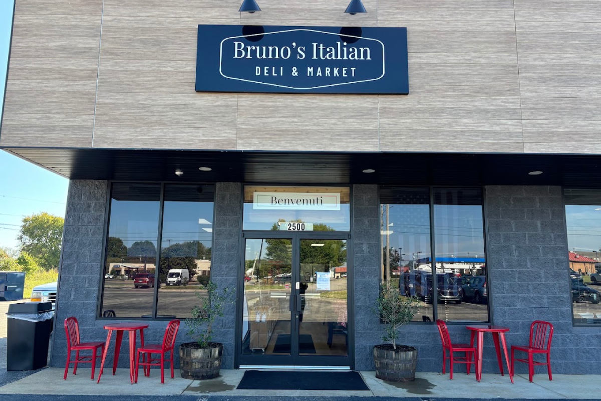 The Massive Italian Sandwiches at This Tennessee Deli Are Worth Every Mile