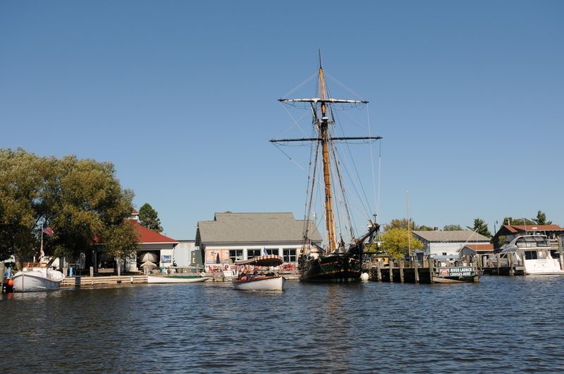The Michigan Maritime Museum and South Haven's Port History The Michigan Maritime Museum and South Haven's Port History