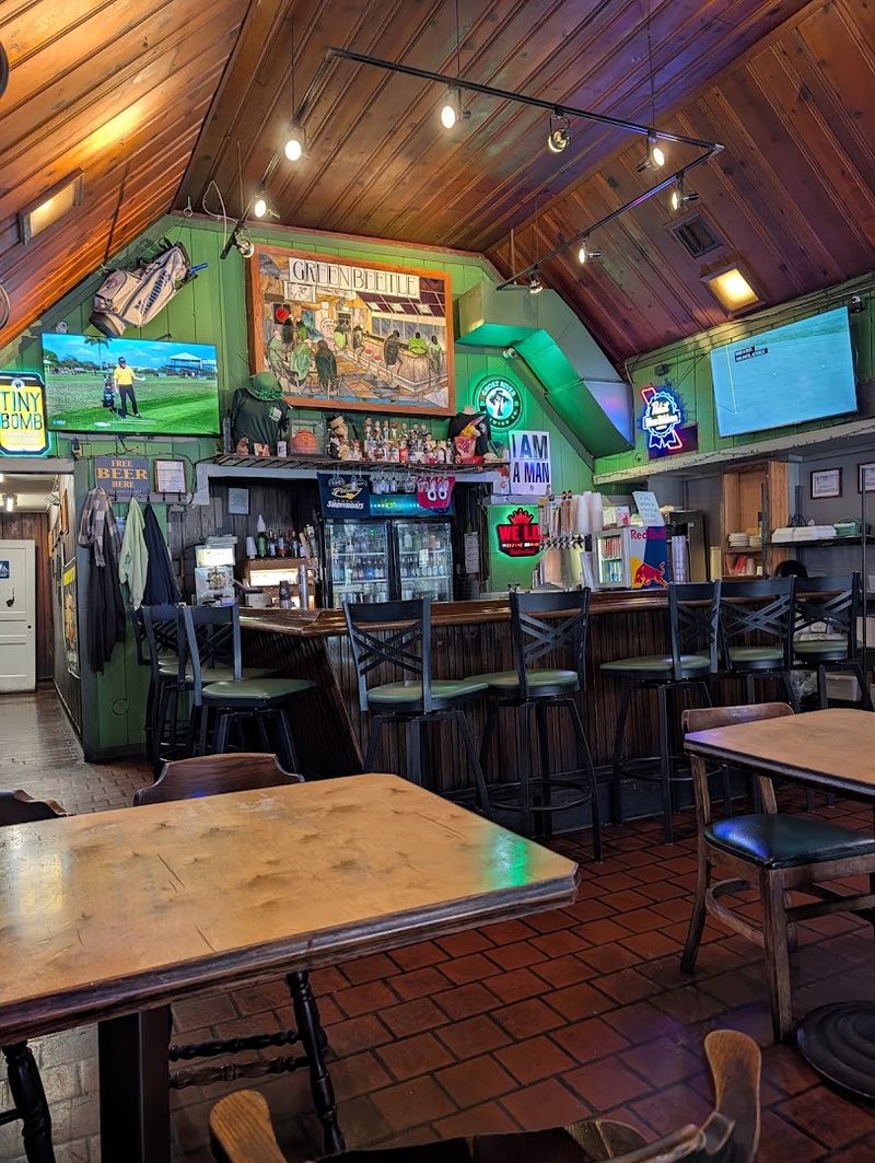 The Old-School Tavern Atmosphere Is Part Of The Appeal The Old-School Tavern Atmosphere Is Part Of The Appeal