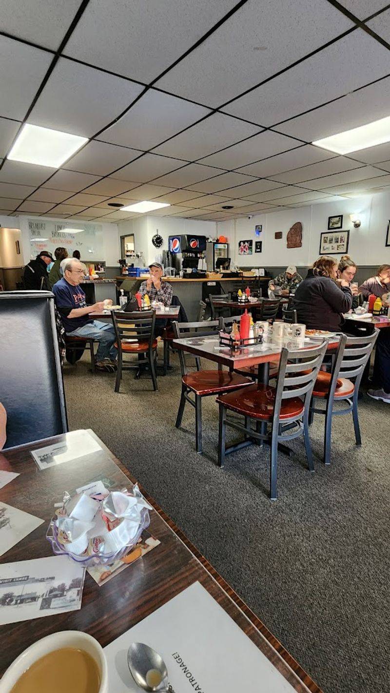 The People Running the Kitchen and the Room