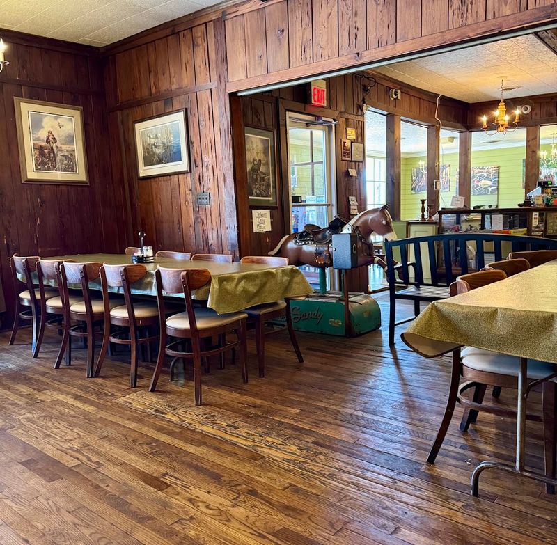 The Perfect Stop After Exploring Reelfoot Lake