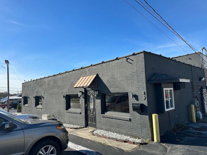 The Pour House Restaurant