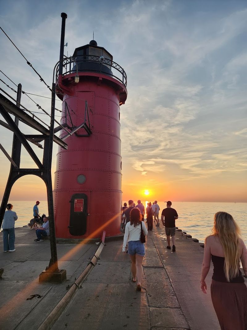 The Red Lighthouse That Became a Michigan Icon The Red Lighthouse That Became a Michigan Icon