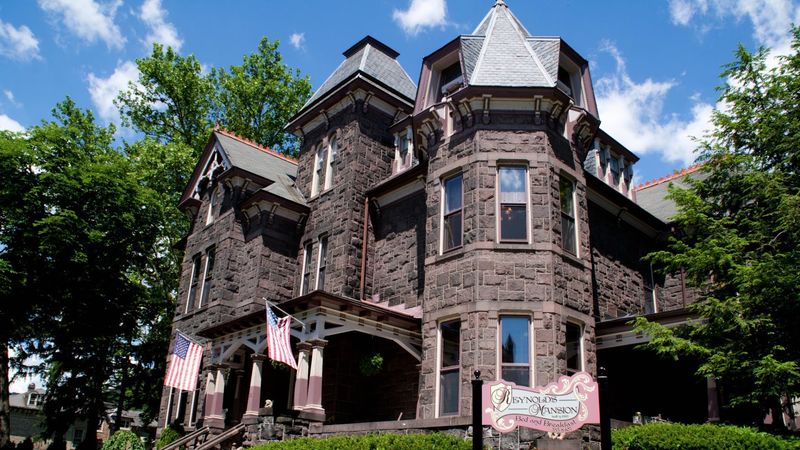 The Reynolds Mansion Bed & Breakfast Inn - Bellefonte, PA The Reynolds Mansion Bed & Breakfast Inn - Bellefonte, PA