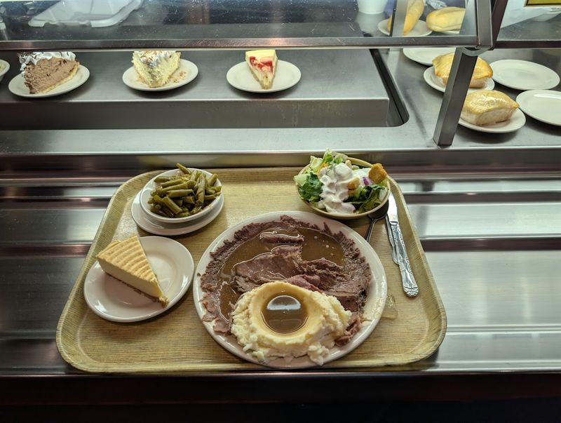 The Roast Beef and Comfort Classics That Keep People Returning The Roast Beef and Comfort Classics That Keep People Returning