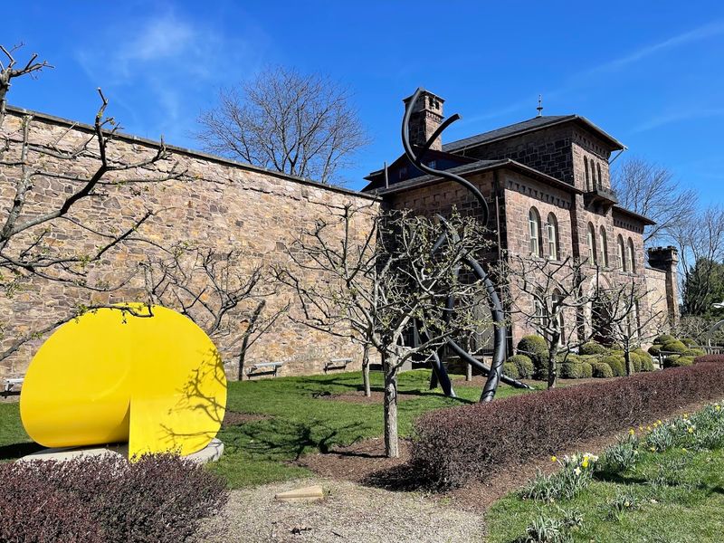 The Sculpture Garden And Courtyard Experience The Sculpture Garden And Courtyard Experience