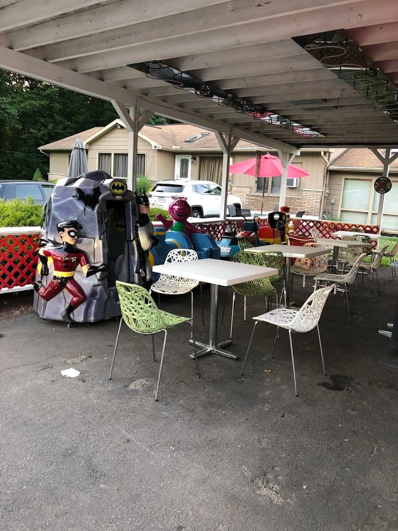 The Shake Place - Mount Cobb, Lackawanna County