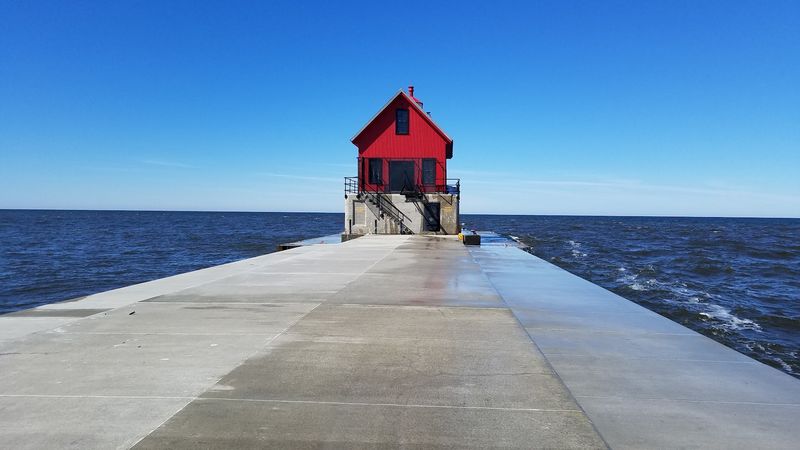 The Small-Town Edge That Keeps the Coast Human The Small-Town Edge That Keeps the Coast Human