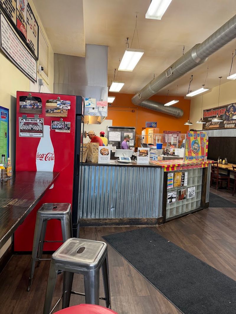The Staff That Turns a Burger Run Into Something You Actually Talk About Later