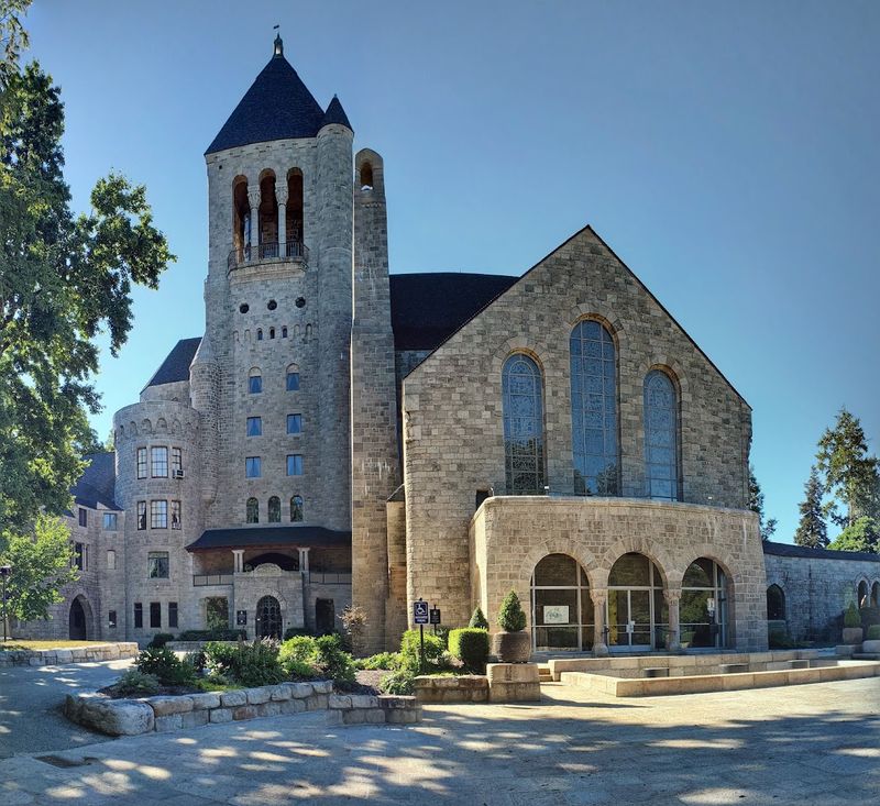 The Story Behind Glencairn’s Unusual Origins The Story Behind Glencairn’s Unusual Origins