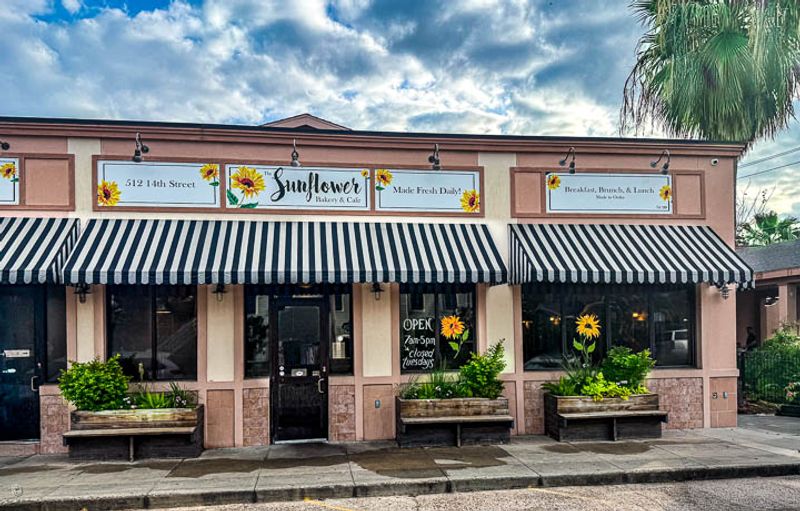 The Sunflower Bakery & Cafe (Galveston) The Sunflower Bakery & Cafe (Galveston)