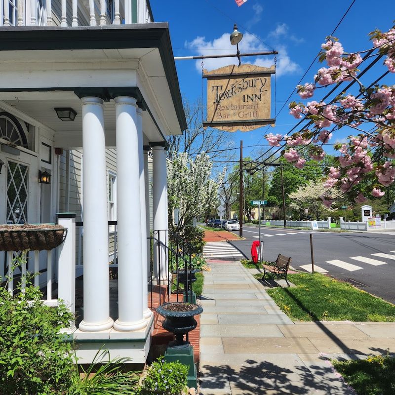 The Tewksbury Inn - Oldwick