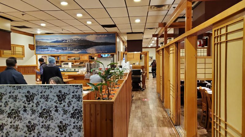 The Unpretentious Setting Makes It Feel Like a Local Secret The Unpretentious Setting Makes It Feel Like a Local Secret