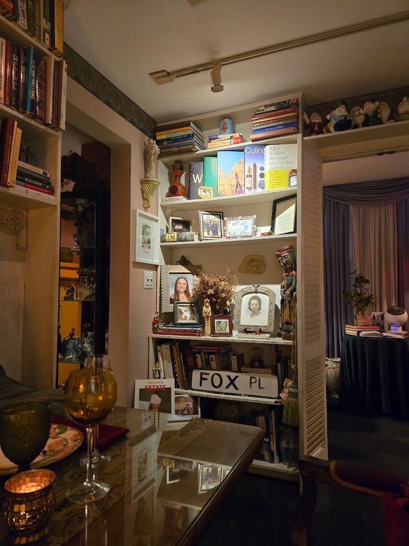 The cozy lived-in charm that turns a meal into a memory