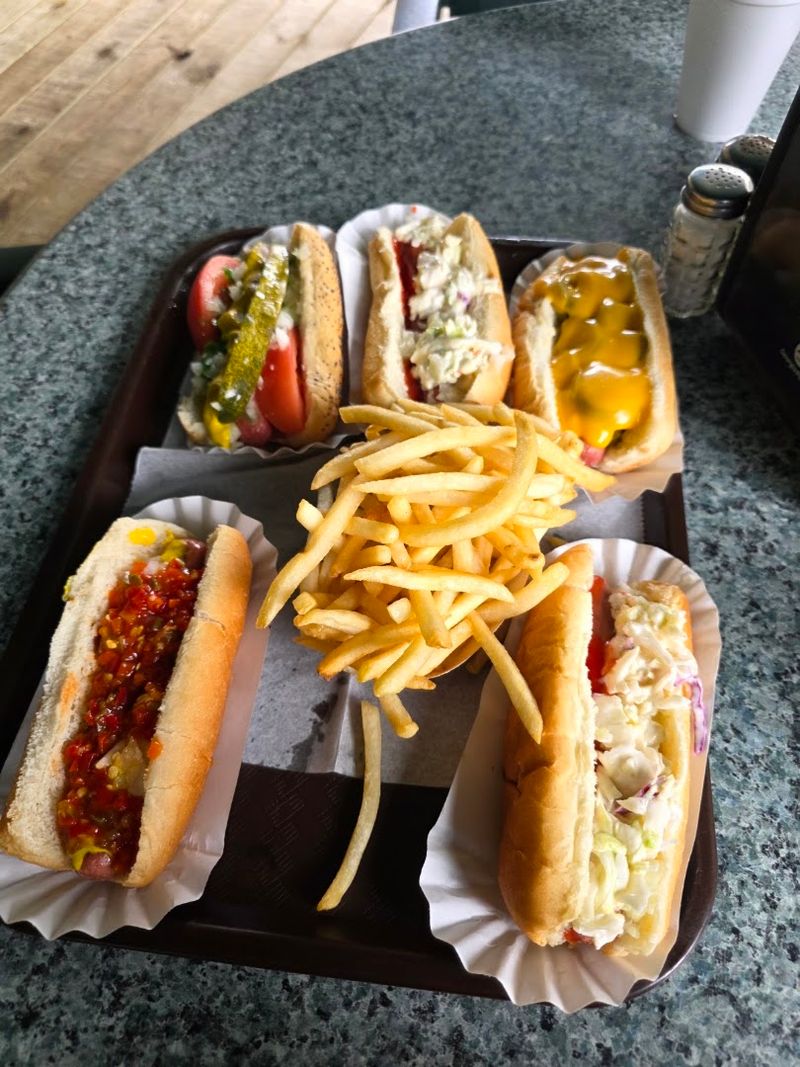 The menu has more range than the tiny footprint suggests