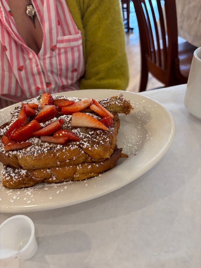 Thick Golden French Toast Turns a Breakfast Classic Into Something Special