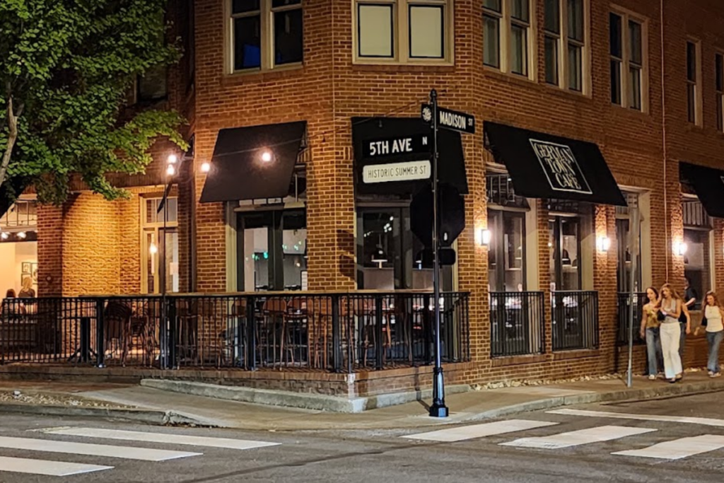 This Charming Tennessee Café Serves French Onion Soup Worth Traveling For