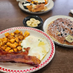 This Low-Key Tennessee Diner Keeps Winning With Pancakes, Coffee, And Zero Pretension