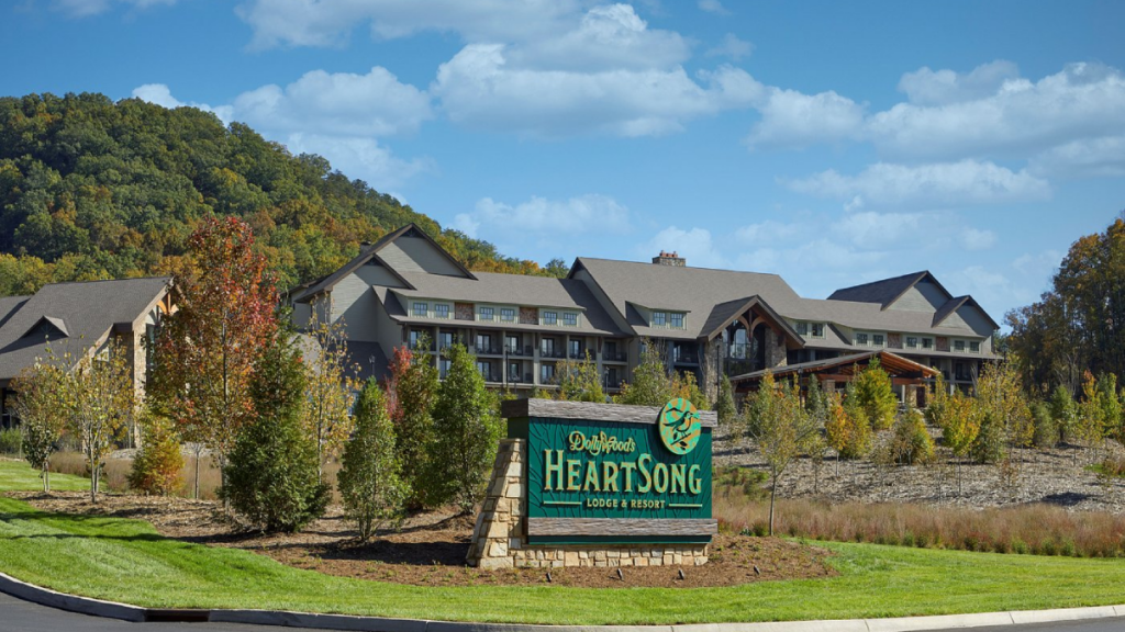 This Tennessee Lodge Feels Like a Love Letter to Dolly Parton's Smoky Mountain Roots