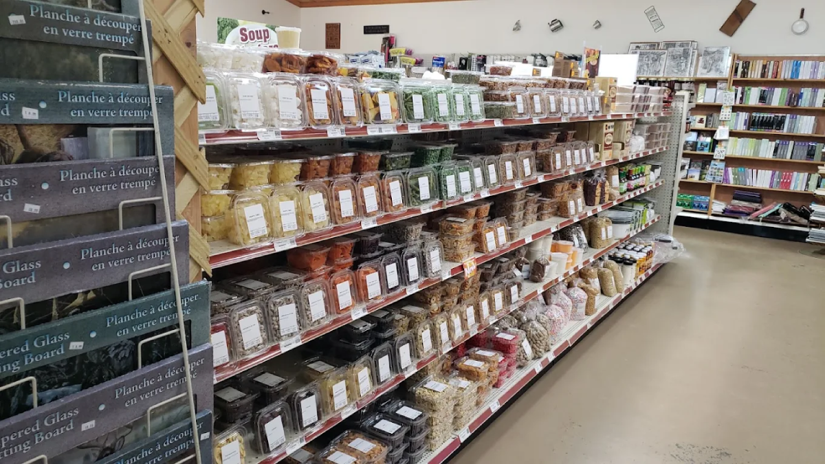 This Tennessee Mennonite Store Has Sandwiches Locals Know Not To Miss