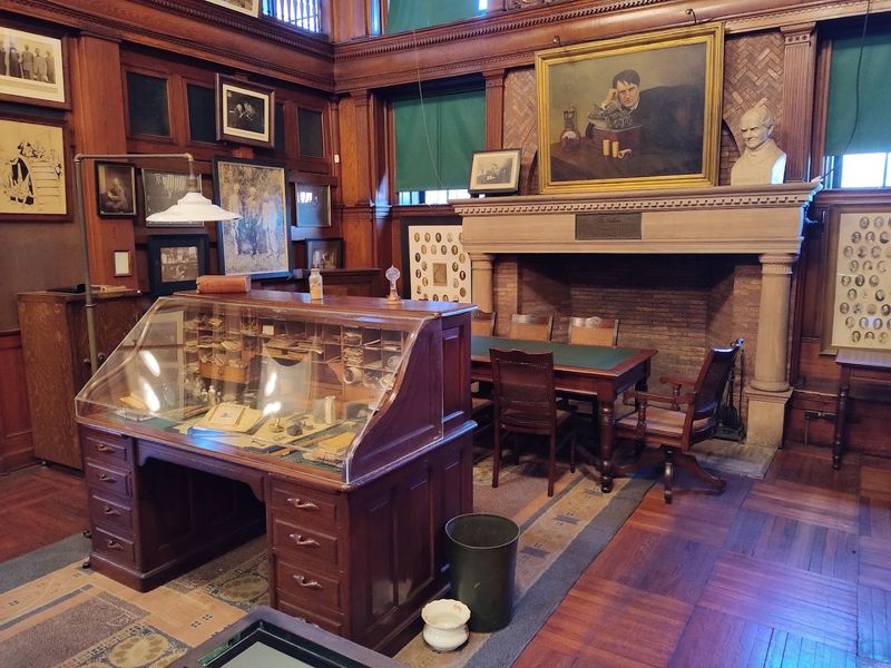 Thomas Edison Bought the Mansion as a Wedding Gift for Mina