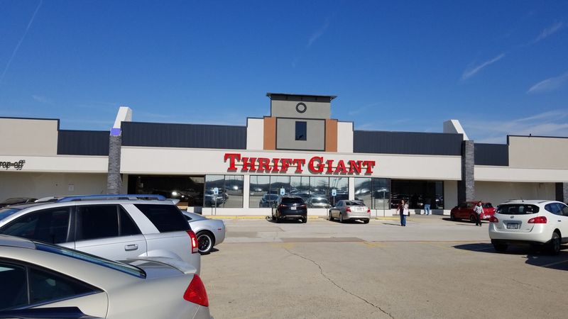 Thrift Giant (The Colony) Thrift Giant (The Colony)