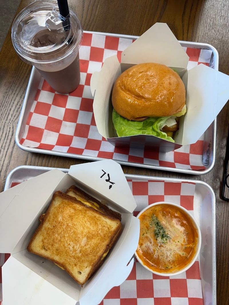 Tony Beef serves larger-than-life burgers from an unassuming Galloway storefront Tony Beef serves larger-than-life burgers from an unassuming Galloway storefront