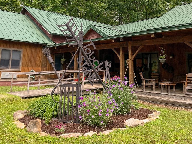 Touchstone Center For Crafts, Farmington