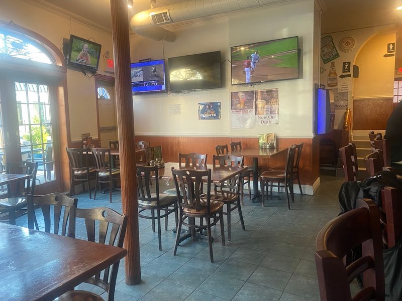 Town Pub of Bloomfield - Bloomfield
