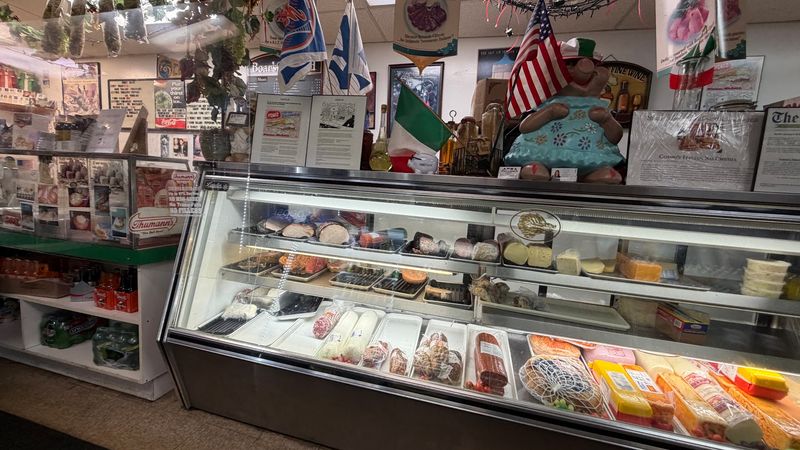 Tuesday and Friday Have Become the Best Days to Visit Cosmo’s Tuesday and Friday Have Become the Best Days to Visit Cosmo’s