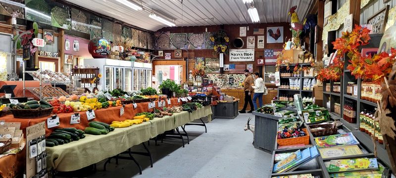 Twenty Thousand Square Feet of Greenhouses Overflow With Plants in Every Season