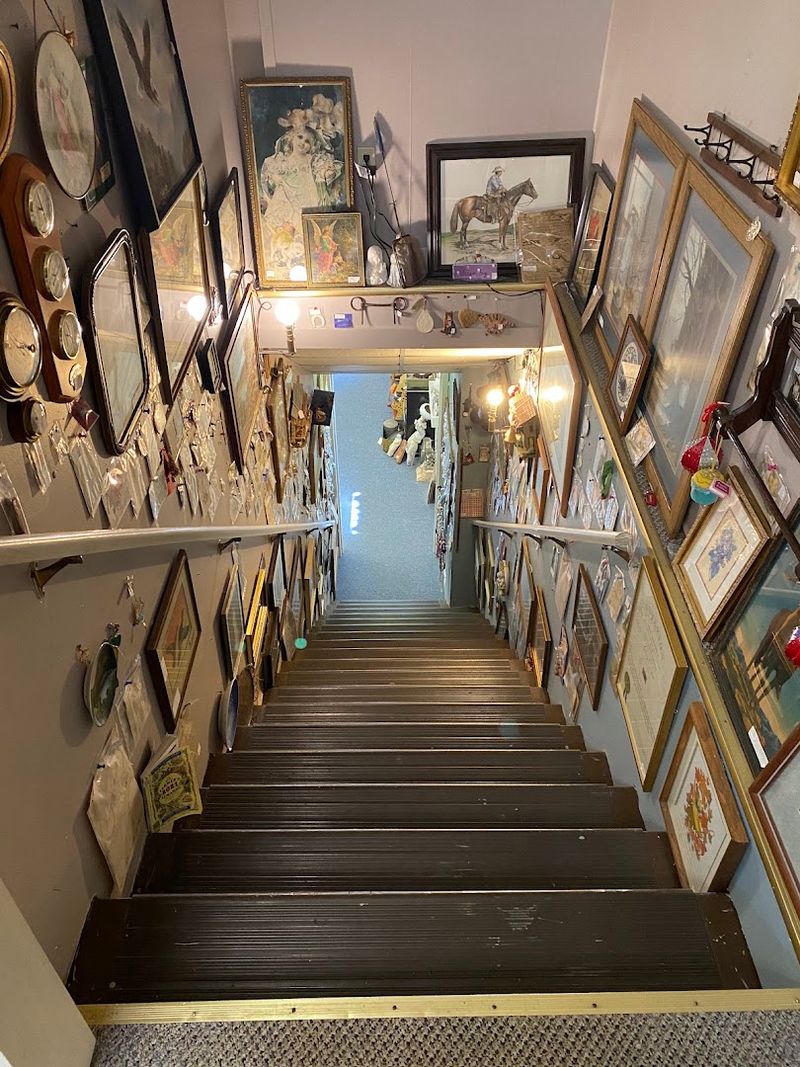 Two floors that make the visit feel bigger Two floors that make the visit feel bigger