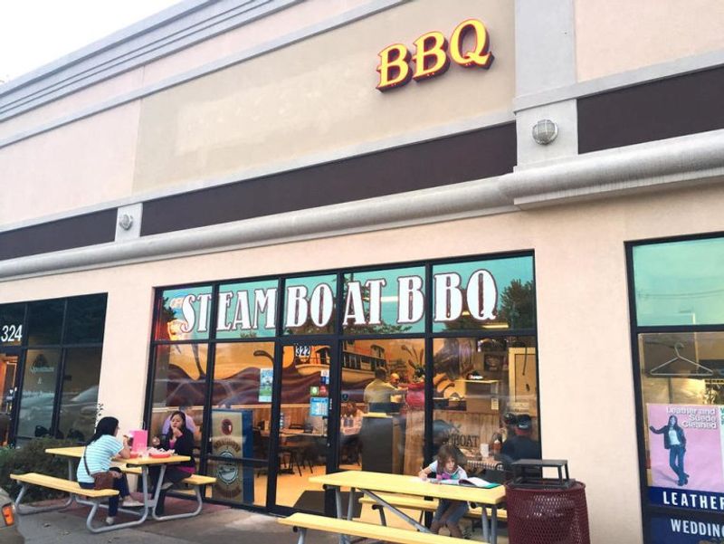 Steamboat BBQ (Wheaton)