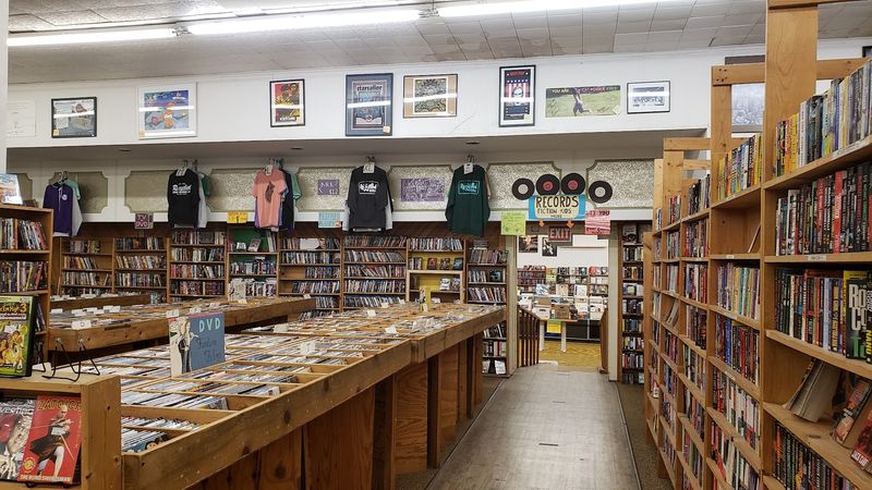 Vinyl, CDs, and 45s Galore