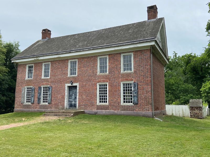 Wallace House & Old Dutch Parsonage - Somerville