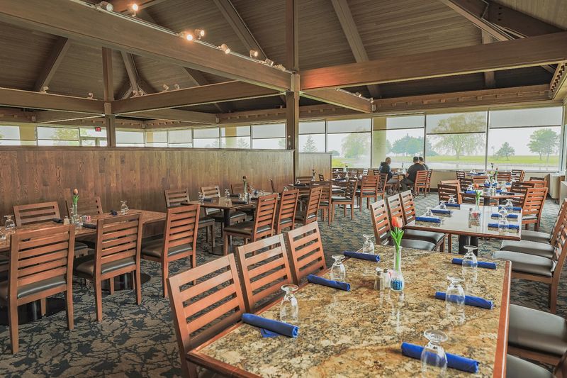 Water’s Edge Restaurant, Oregon Water’s Edge Restaurant, Oregon