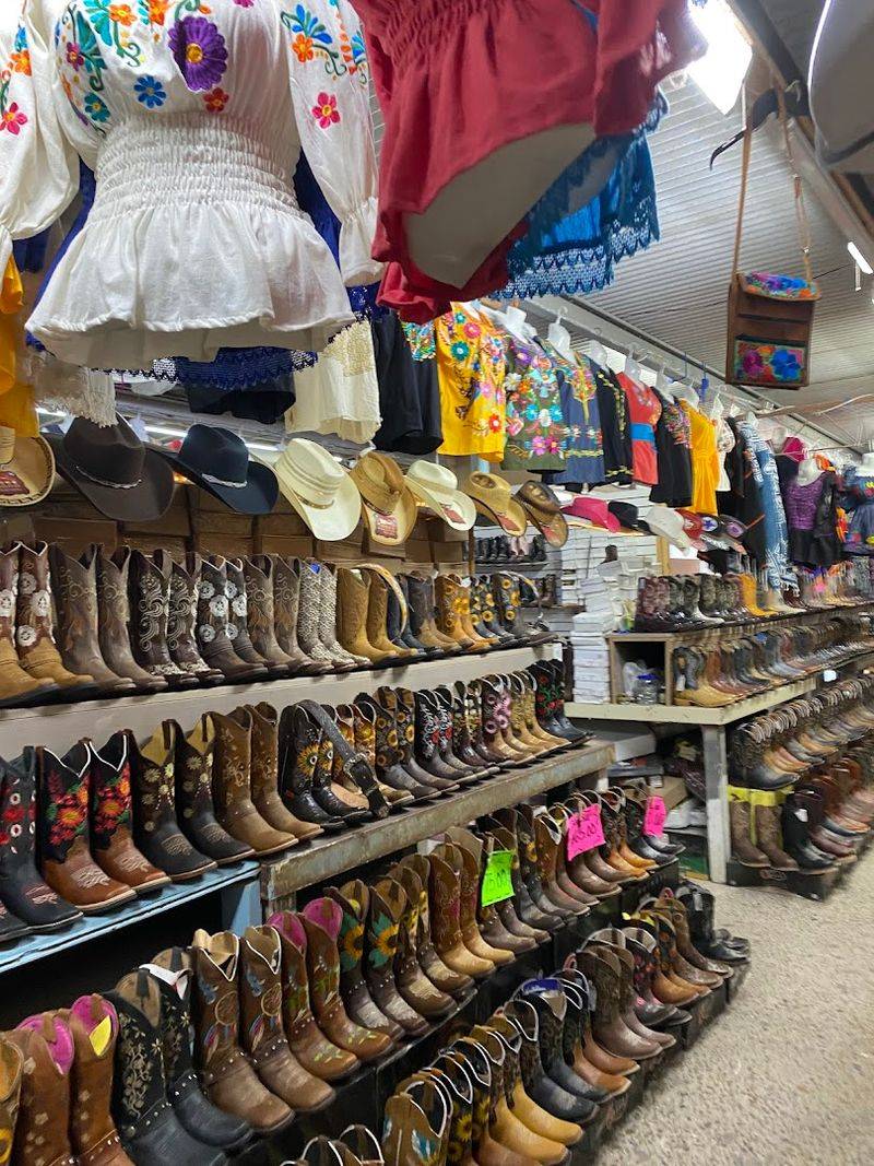 Western Boots And Cowboy Hats For Every Style And Budget Western Boots And Cowboy Hats For Every Style And Budget