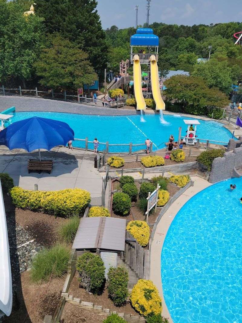 Wet ‘n Wild Emerald Pointe Water Park (Greensboro) Wet ‘n Wild Emerald Pointe Water Park (Greensboro)
