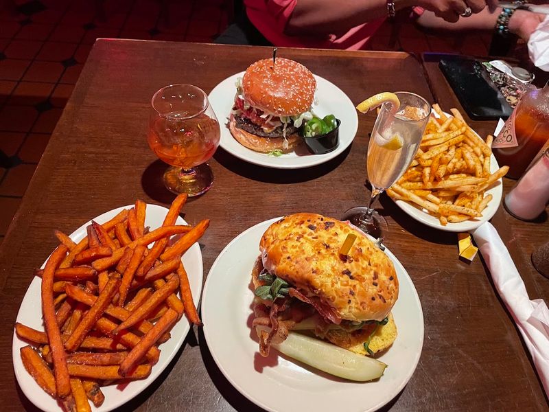 What Red Coat Tavern Says About Burgers in Michigan